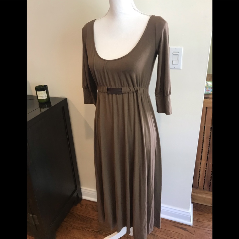 Theory Ionic effortless midi dress EUC soft & sexy